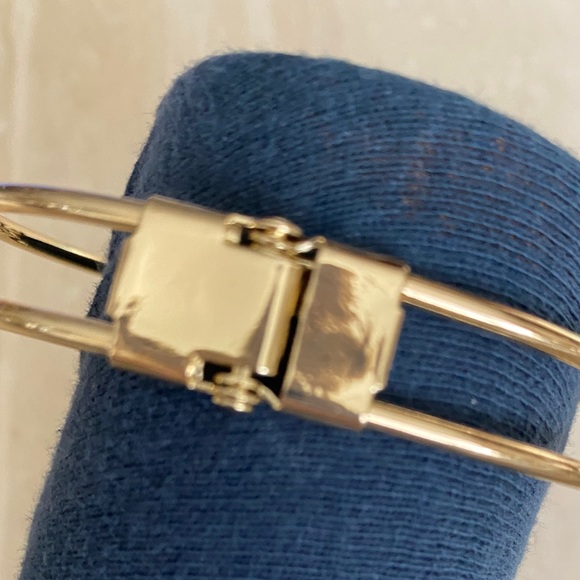 ๐บ MIX & MATCH!! $5. !! EACH ๐บ - Picture 8 of 8